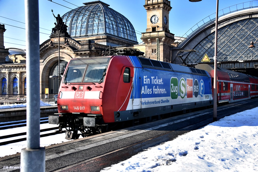 146 017 bei der abfahrt mit einen RE vom hbf dresden,04.02.17