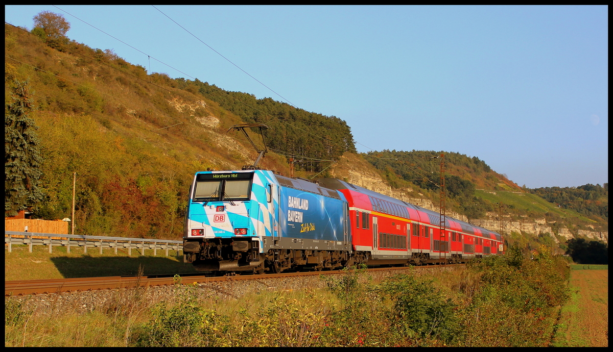 146 246  Bahnland Bayern  mit RE nach Würzburg am 04.10.14 bei Karlstadt