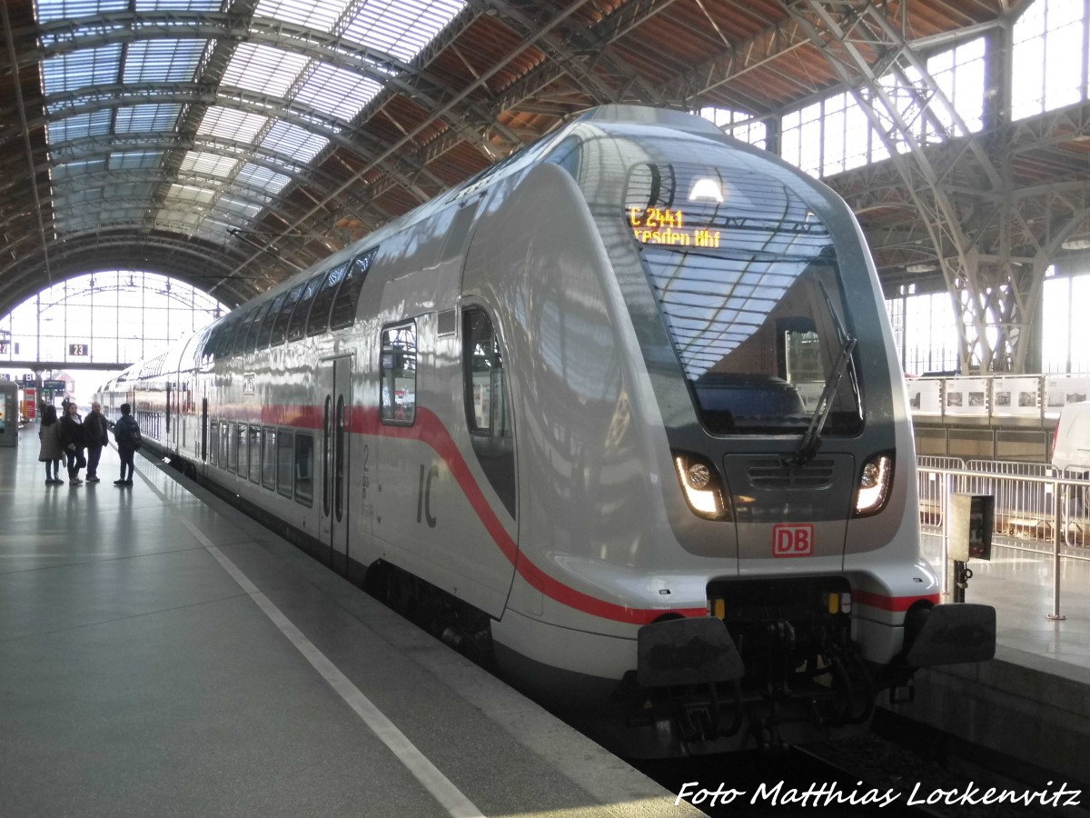 146 555-8 mit dem neuen IC2 im Leipziger Hbf am 24.10.15