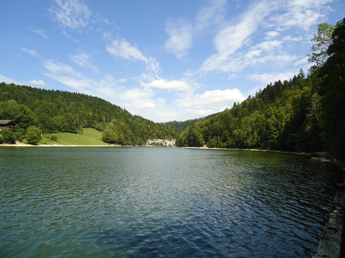 (146'451) - Der Doubs bei Les Brenets am 18. August 2013