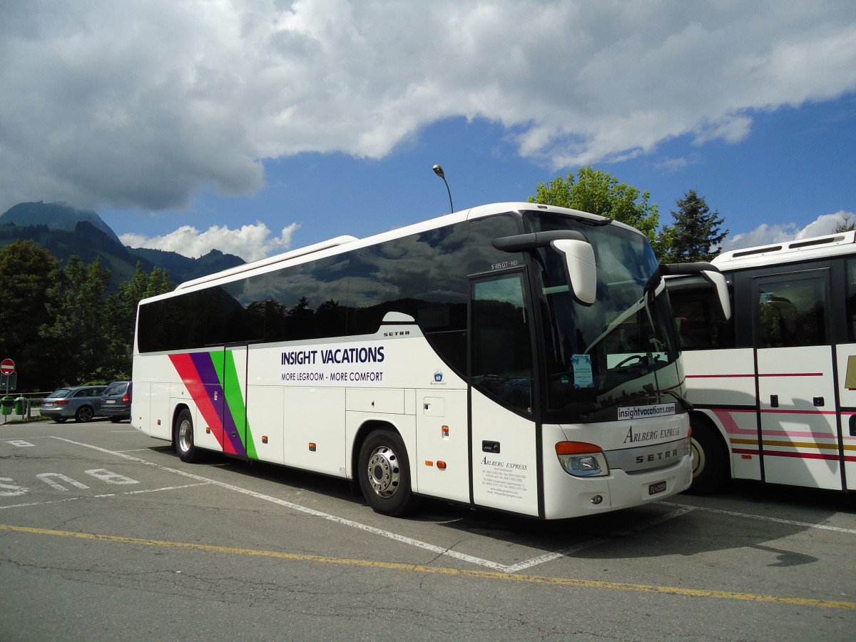(146'519) - Aus Liechtenstein: Arlberg Express, Schaanwald - FL 21'059 - Setra am 26. August 2013 in Gruyres, Gruyres-Ville