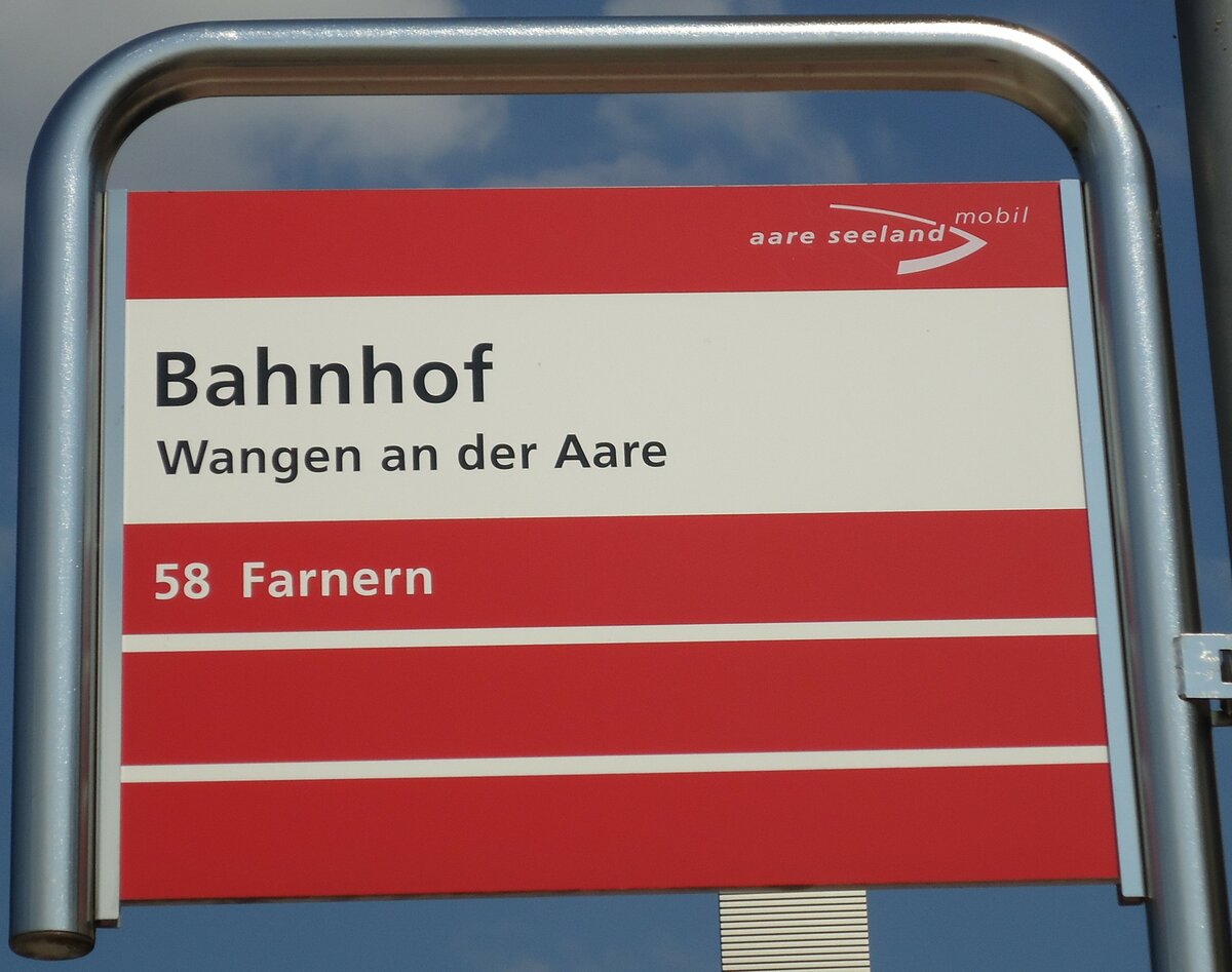 (146'776) - aare seeland mobil-Haltestellenschild - Wangen an der Aare, Bahnhof - am 31. August 2013