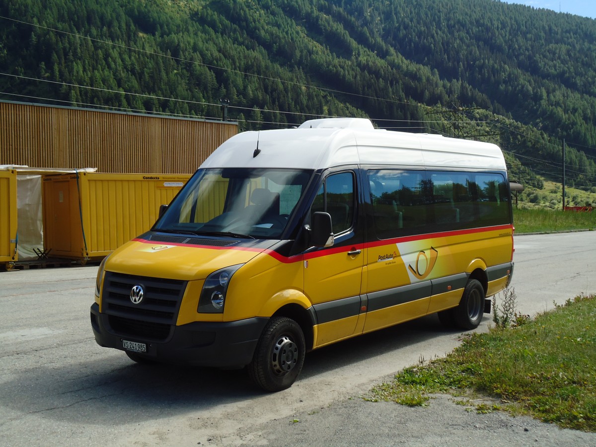 (147'026) - PostAuto Wallis - VS 241'985 - VW am 2. September 2013 beim Bahnhof Oberwald