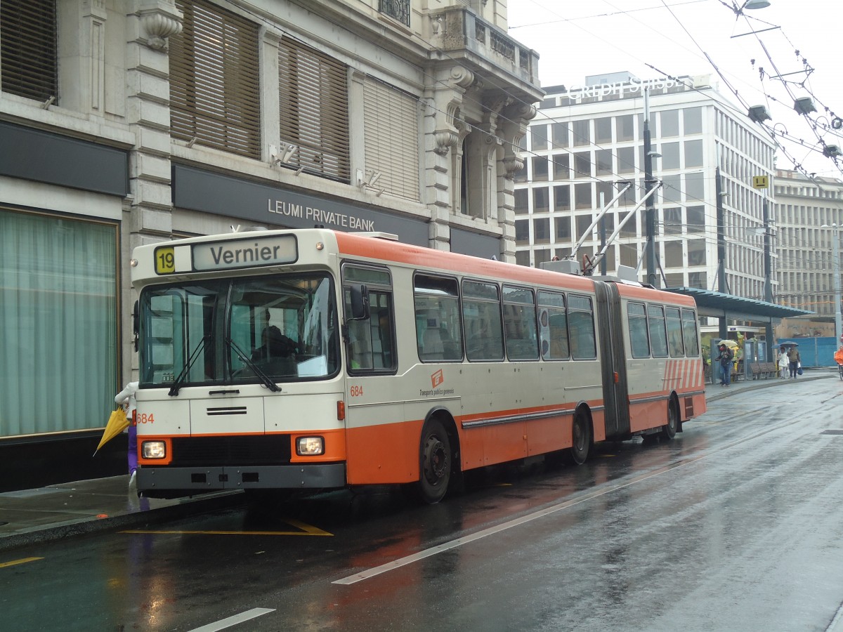 (147'155) - TPG Genve - Nr. 684 - NAW/Hess Gelenktrolleybus am 16. September 2013 in Genve, Bel-Air