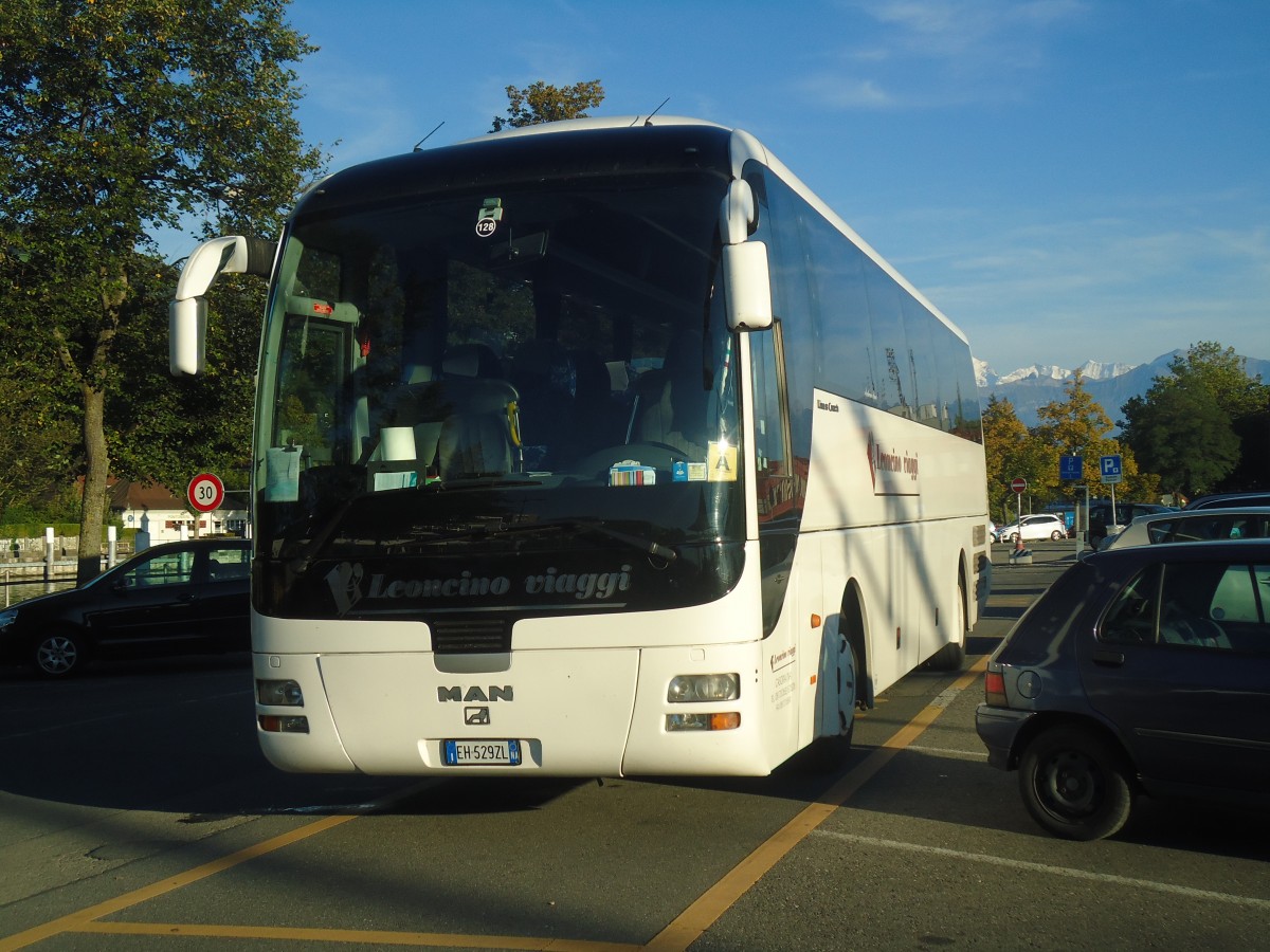 (147'356) - Aus Italien: Leoncino, Casoria - EH-529 ZL - MAN am 22. September 2013 in Thun, CarTerminal