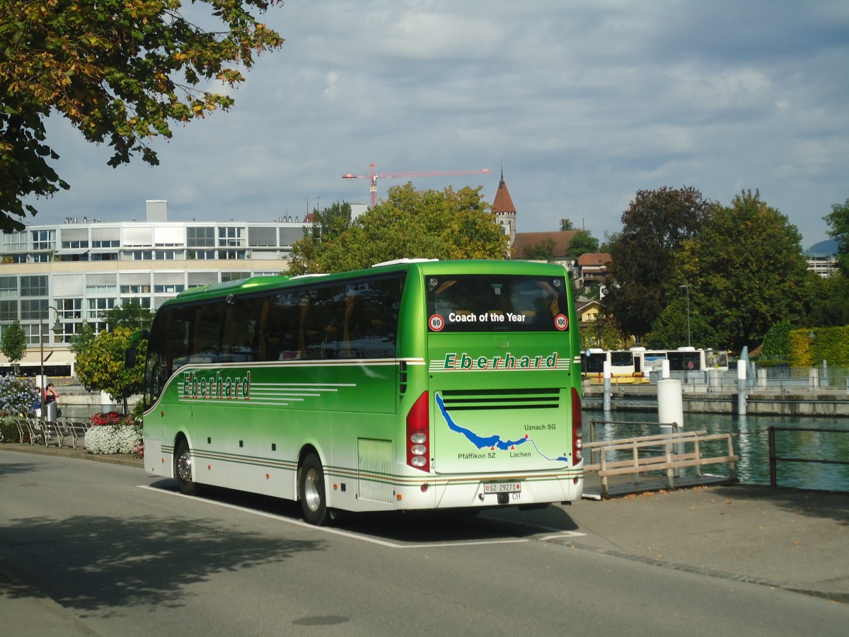 (147'365) - Eberhard, Altendorf - Nr. 4/SZ 29'271 - Volvo am 27. September 2013 bei der Schifflndte Thun