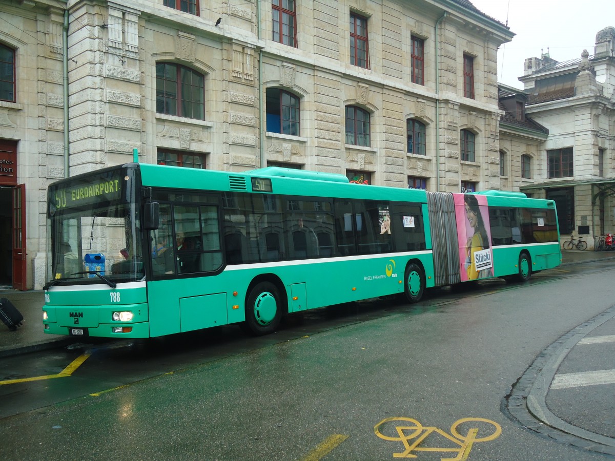 (147'535) - BVB Basel - Nr. 788/BS 3288 - MAN am 20. Oktober 2013 beim Bahnhof Basel