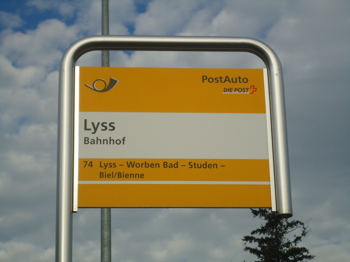 (147'902) - PostAuto-Haltestelle - Lyss, Bahnhof - am 8. November 2013