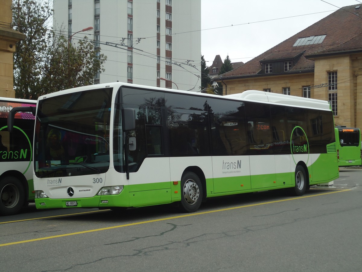 (147'938) - transN, La Chaux-de-Fonds - Nr. 300/NE 98'971 - Mercedes (ex TRN La Chaux-de-Fonds Nr. 300) am 8. November 2013 beim Bahnhof La Chaux-de-Fonds