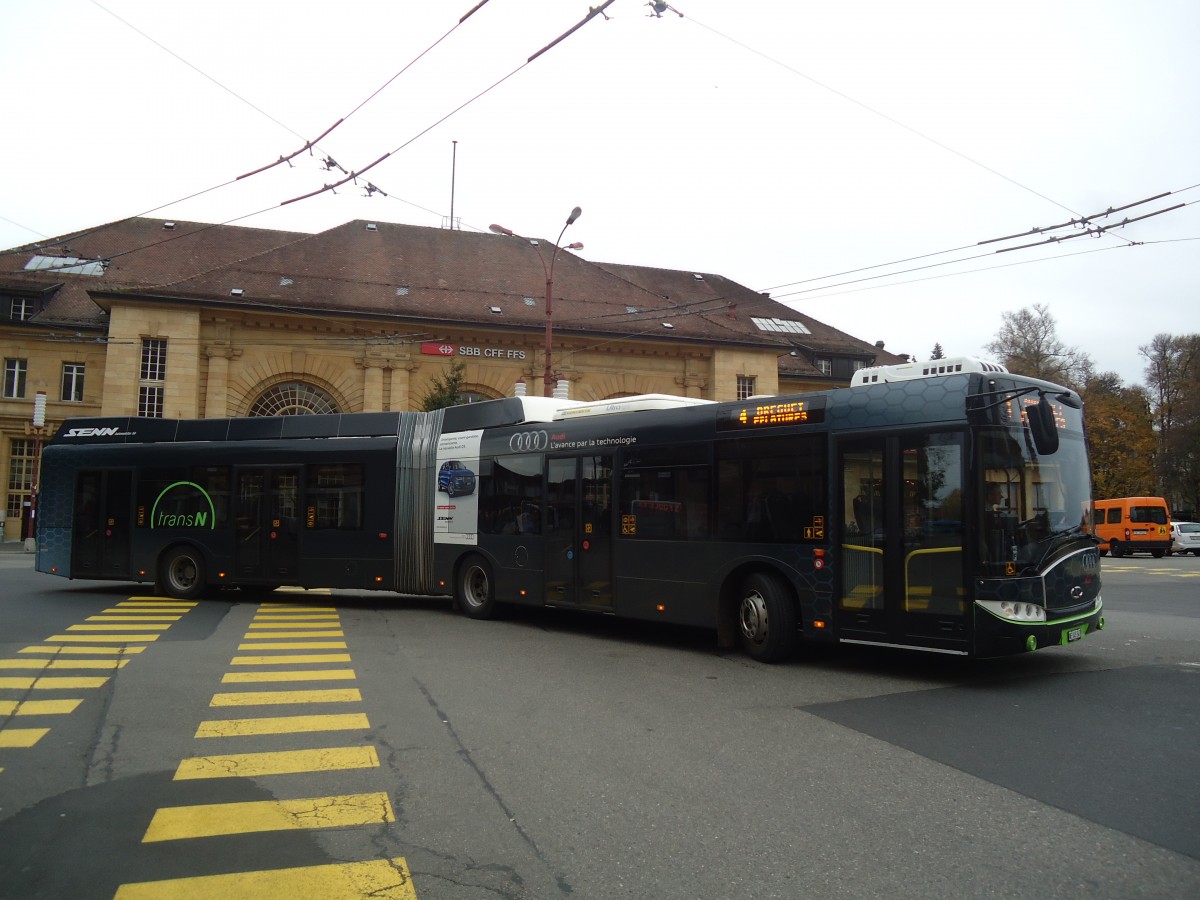 (147'951) - transN, La Chaux-de-Fonds - Nr. 347/NE 145'347 - Solaris am 8. November 2013 beim Bahnhof La Chaux-de-Fonds