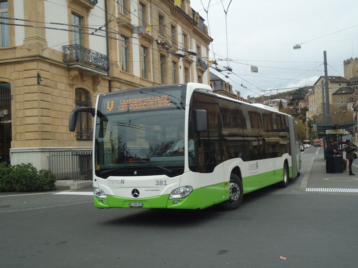 (147'984) - transN, La Chaux-de-Fonds - Nr. 381/NE 100'381 - Mercedes am 8. November 2013 in Neuchtel, Place Pury