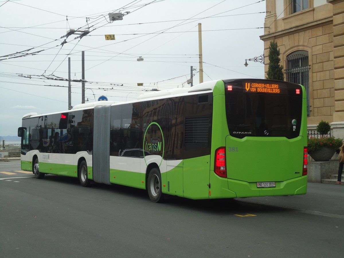 (147'985) - transN, La Chaux-de-Fonds - Nr. 381/NE 100'381 - Mercedes am 8. November 2013 in Neuchtel, Place Pury