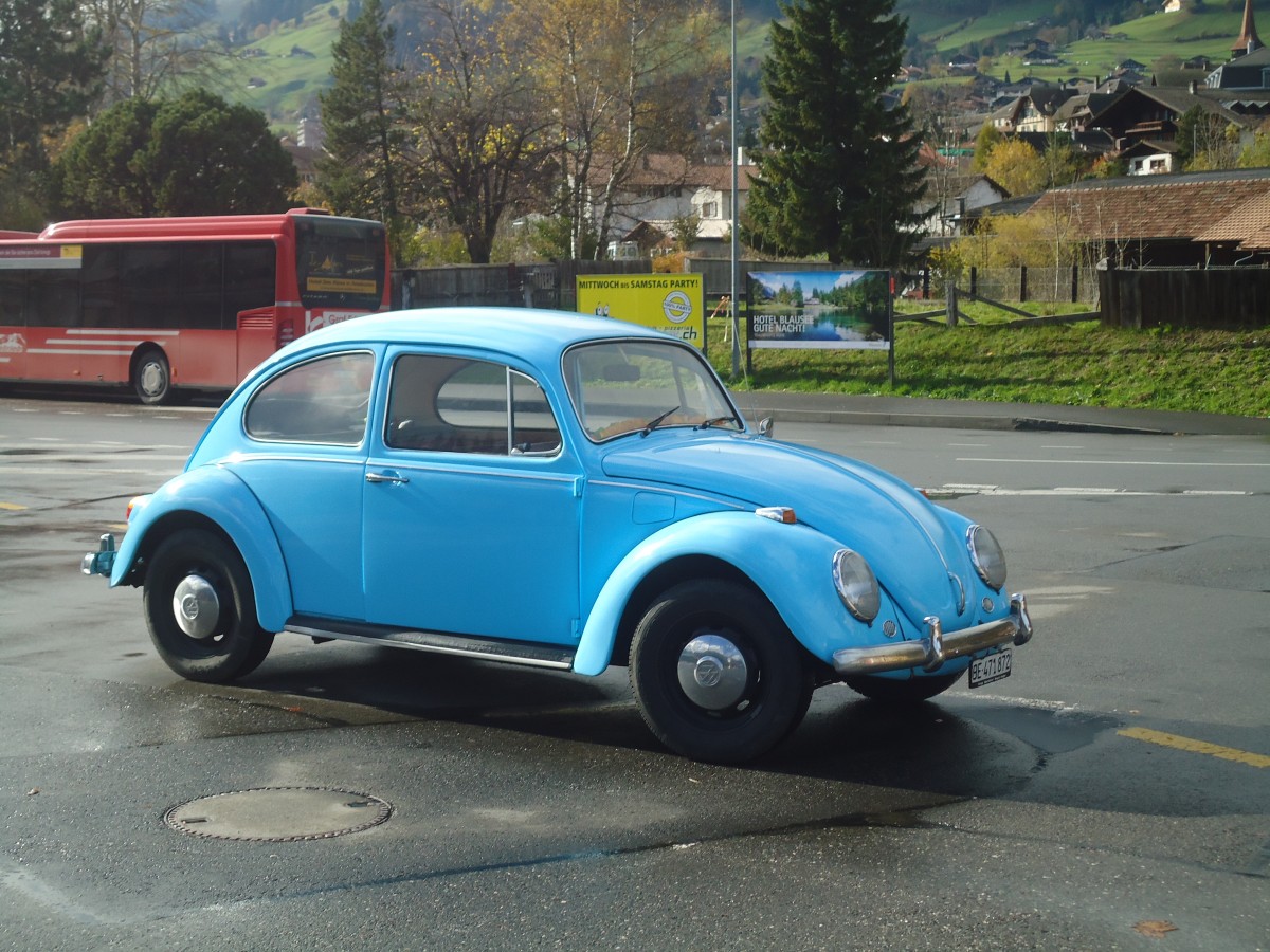 (148'025) - VW-K�fer - BE 471'872 - am 9. November 2013 beim Bahnhof Frutigen