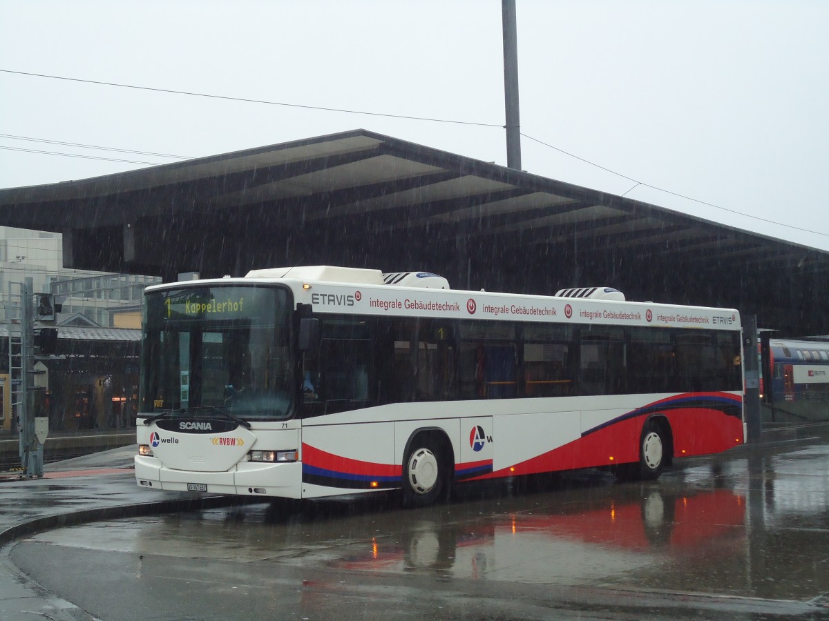 (148'464) - RVBW Wettingen - Nr. 71/AG 367'657 - Scania/Hess am 26. Dezember 2013 beim Bahnhof Baden