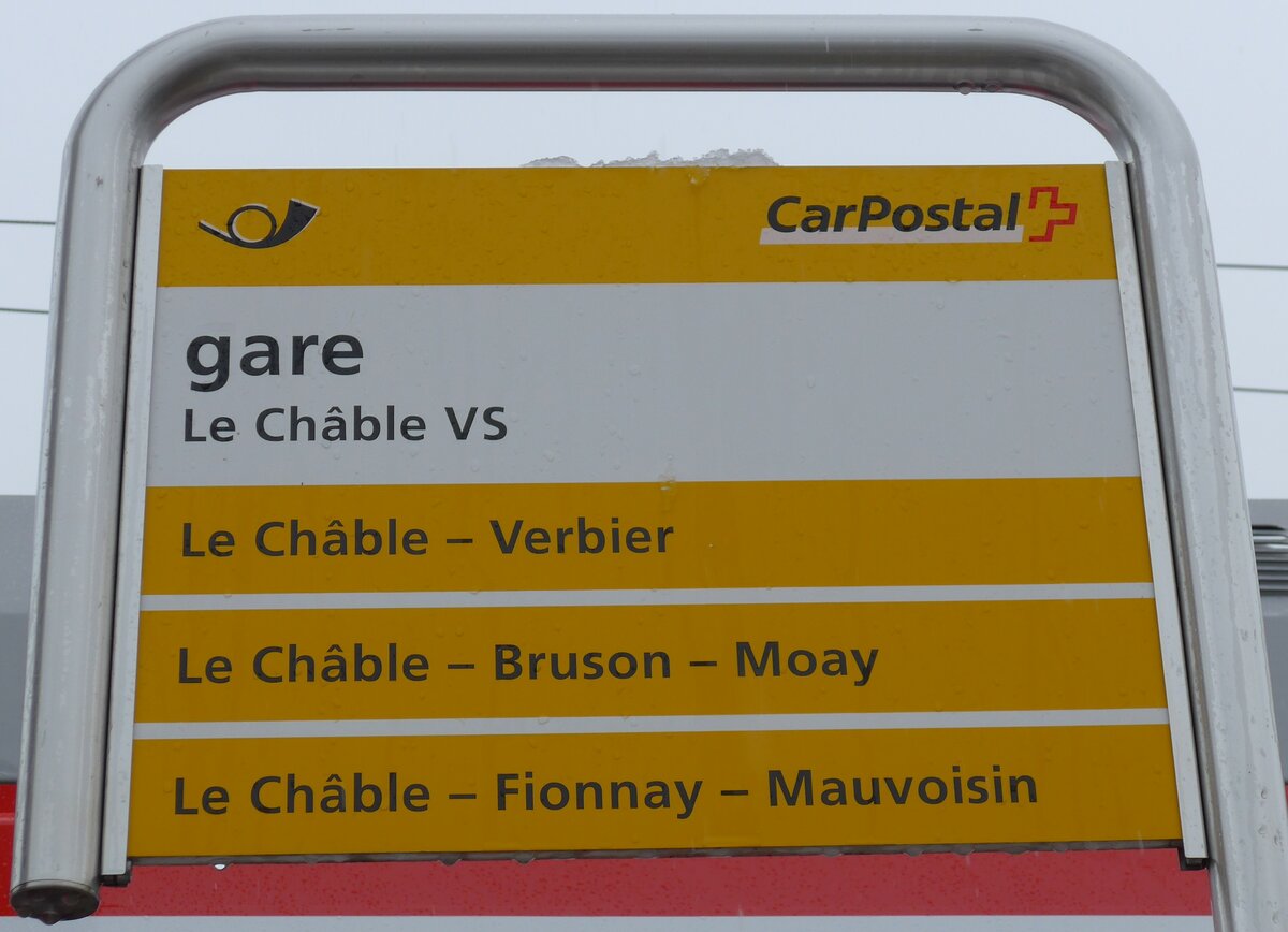 (148'695) - PostAuto-Haltestellenschild - Le Chble VS, gare - am 2. Februar 2014