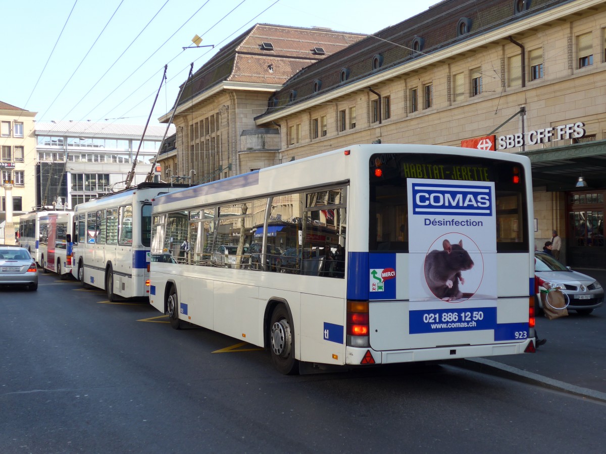 (149'258) - TL Lausanne - Nr. 923 - Lanz+Marti/Hess Personenanhnger am 9. Mrz 2014 beim Bahnhof Lausanne