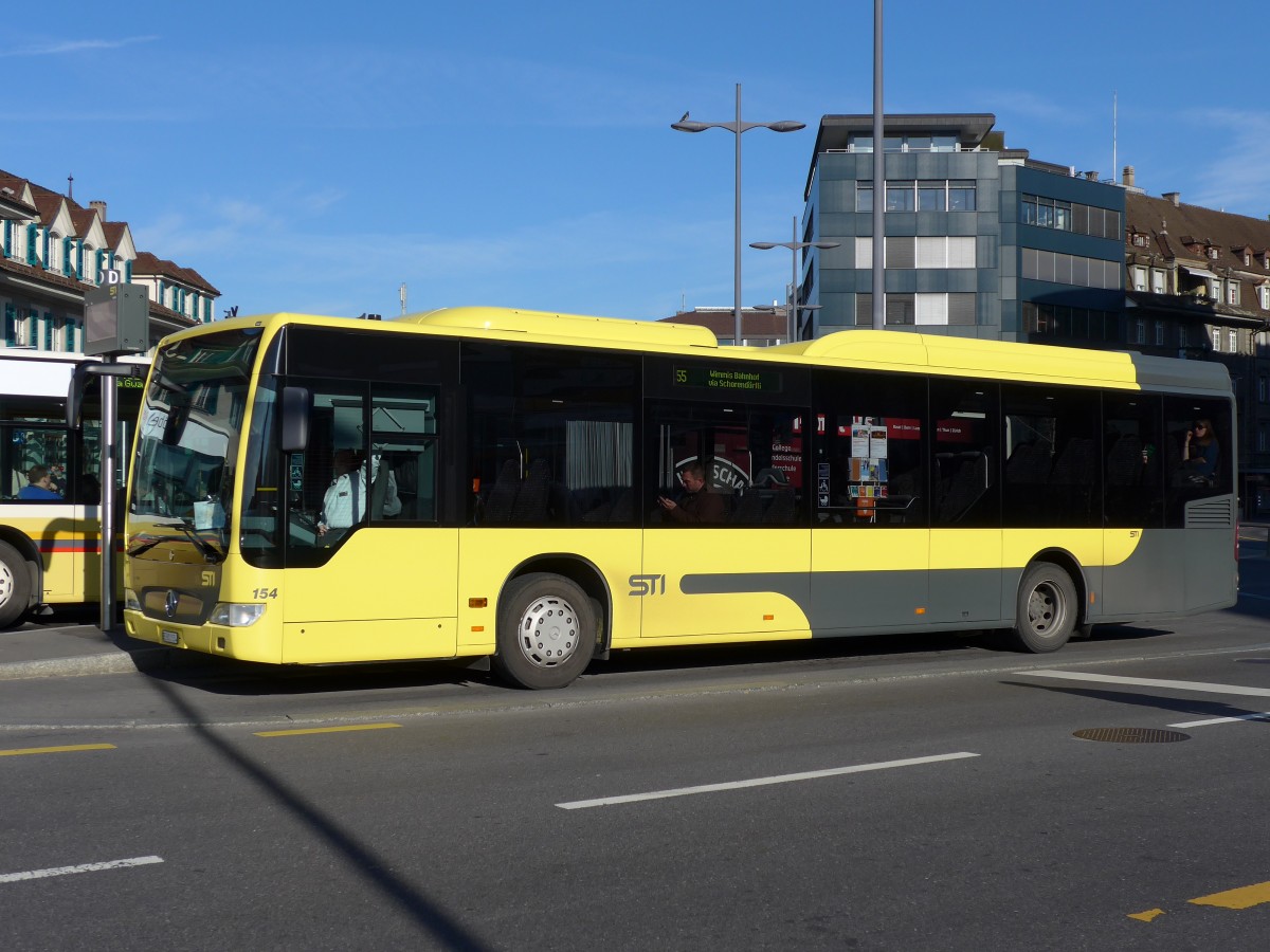 (149'393) - STI Thun - Nr. 154/BE 801'154 - Mercedes am 29. Mrz 2014 beim Bahnhof Thun