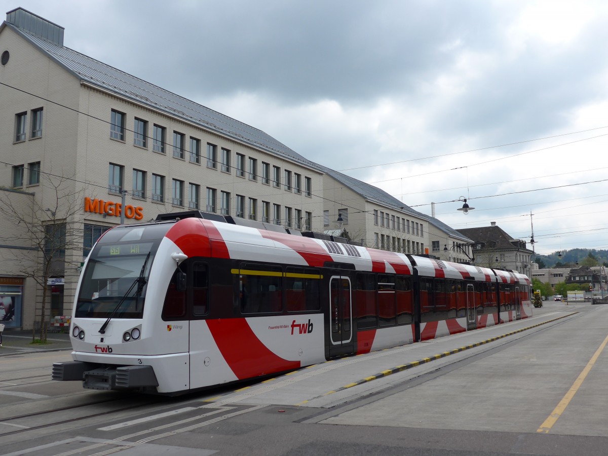 (149'724) - Pendelzug der Frauenfeld-Wil-Bahn - Nr. 3 - am 21. April 2014 beim Bahnhof Frauenfeld