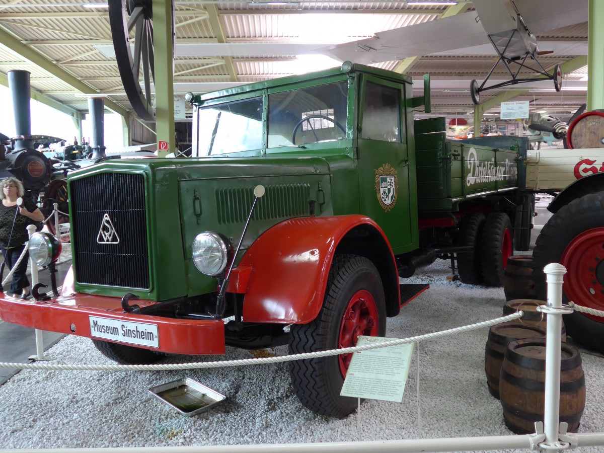 (149'909) - Krupp am 25. April 2014 in Sinsheim, Museum