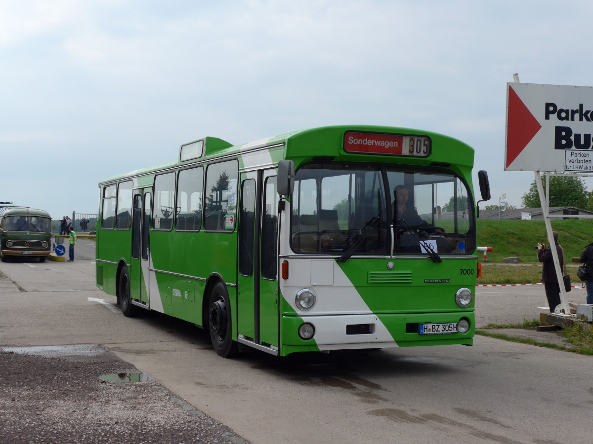 (150'195) - STRA Hannover - Nr. 7000/H-BZ 305H - Mercedes am 26. April 2014 in Speyer, Technik-Museum