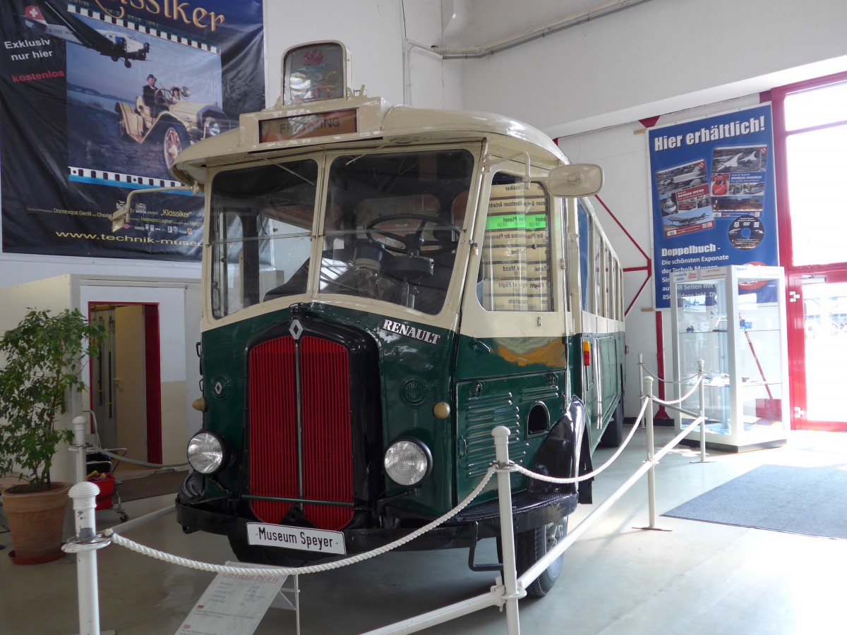 (150'358) - Aus Frankreich: RATP Paris - Renault am 26. April 2014 in Speyer, Technik-Museum