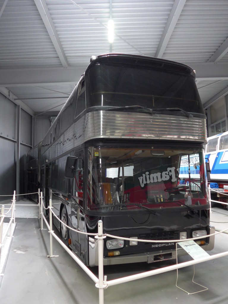 (150'508) - Kelly Family - Neoplan am 26. April 2014 in Speyer, Technik-Museum