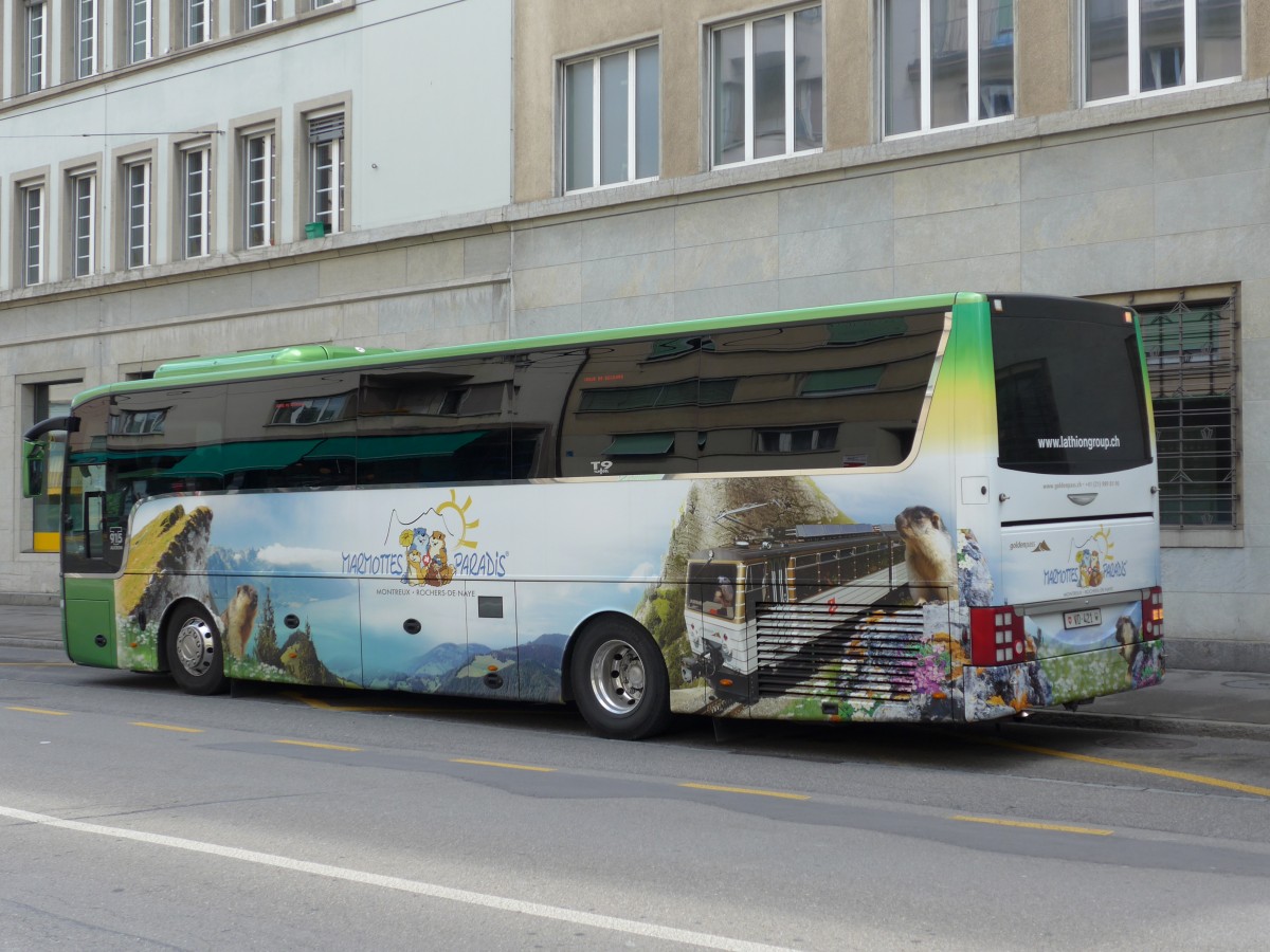 (151'066) - MOB Montreux - Nr. 2/VD 421 - Van Hool am 29. Mai 2014 in Biel, Bahnhofplatz