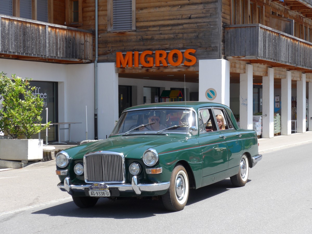 (151'441) - Vanden Plas - AG 9338 U - am 8. Juni 2014 in Brienz, OiO