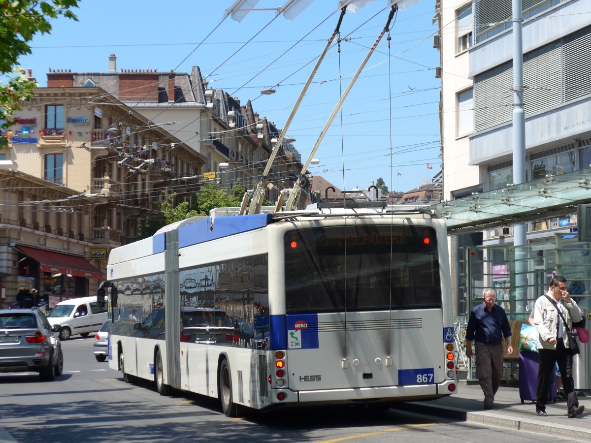 (151'733) - TL Lausanne - Nr. 867 - Hess/Hess Gelenktrolleybus am 21. Juni 2014 beim Bahnhof Lausanne