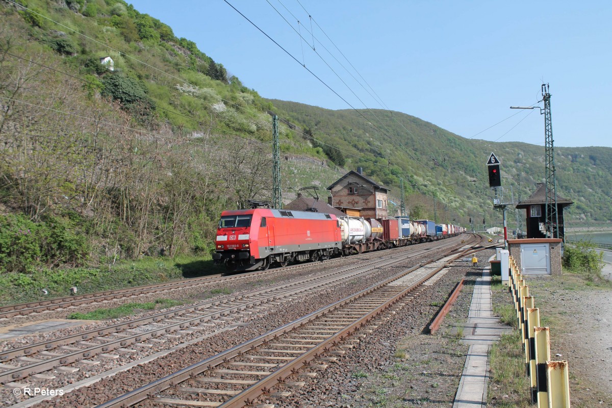 152 060-0 erreicht Kaub mit einem KLV-Zug. 22.04.15