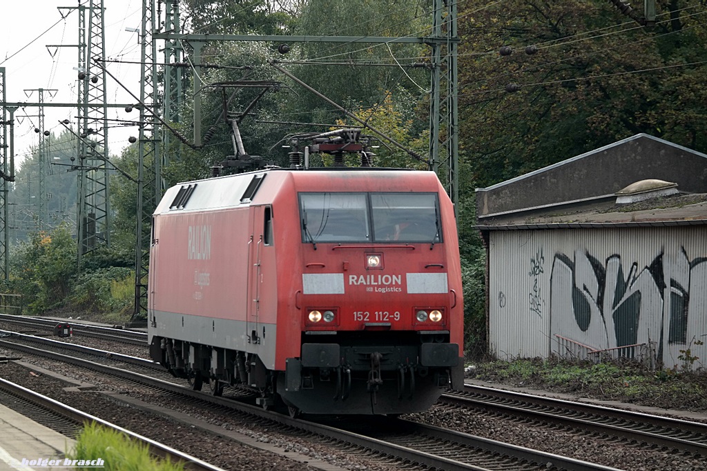 152 112-9 ist lz am 04.10.13 durch hh-harburg gefahren 