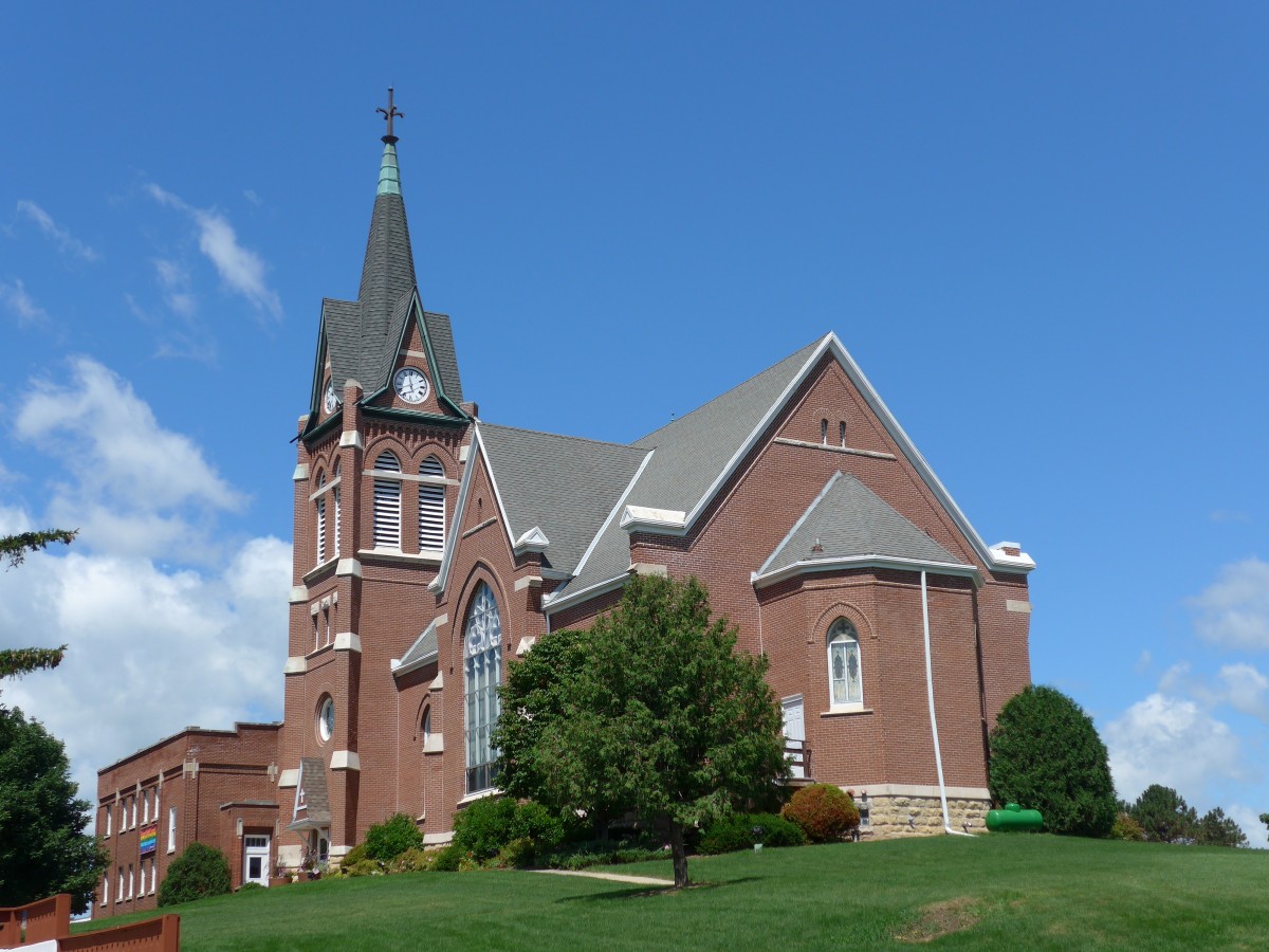 (152'139) - Kirche in New Glarus am 8. Juli 2014