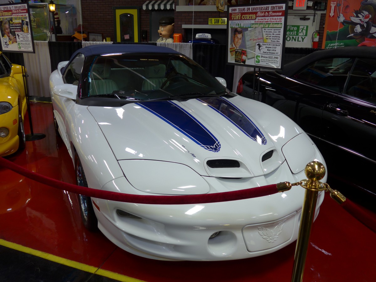 (152'387) - Trans Am Annyversary Edition - Jahrgang 1999 - von  Tony Curtis'  am 9. Juli 2014 in Volvo, Auto Museum
