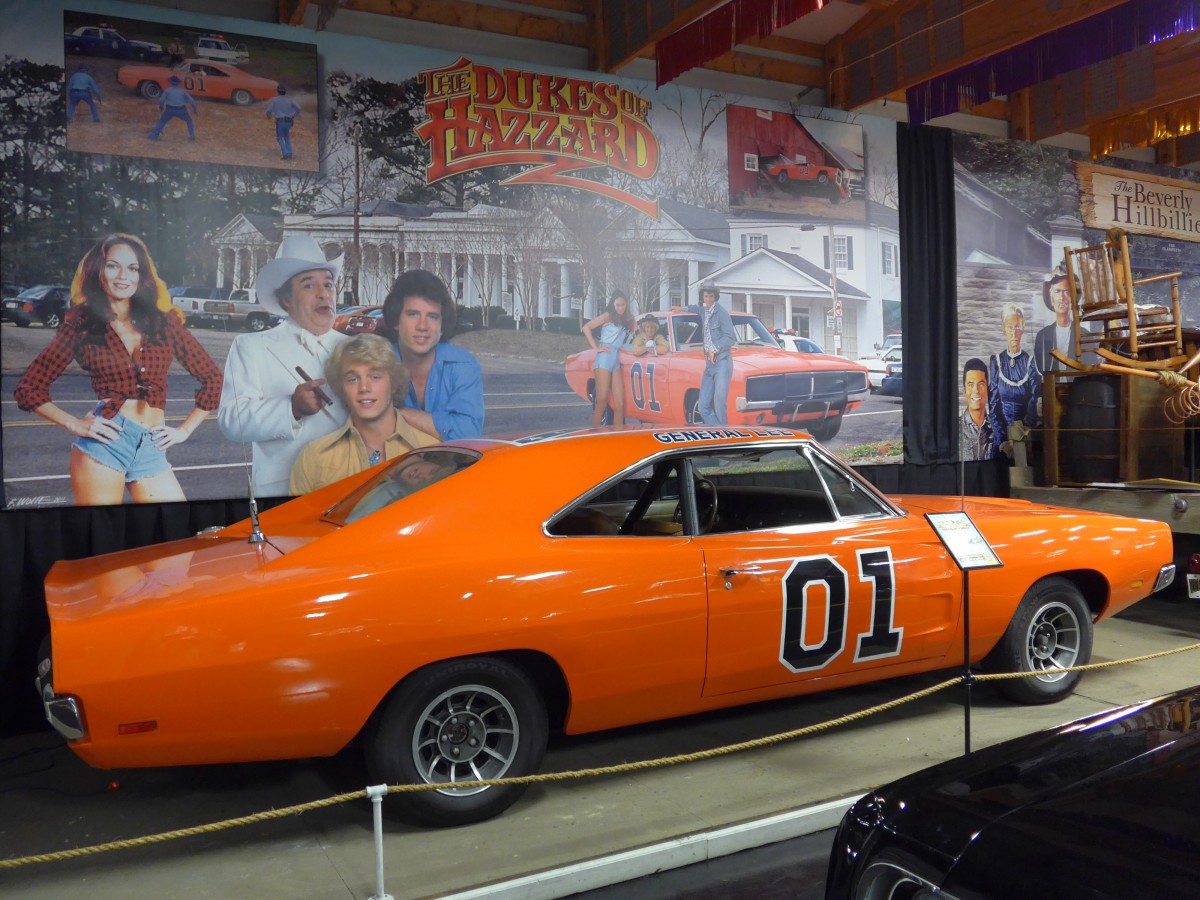 (152'425) - Dodge Charger - von  General Lee  'Duke of Hazzard' am 9. Juli 2014 in Volo, Auto Museum