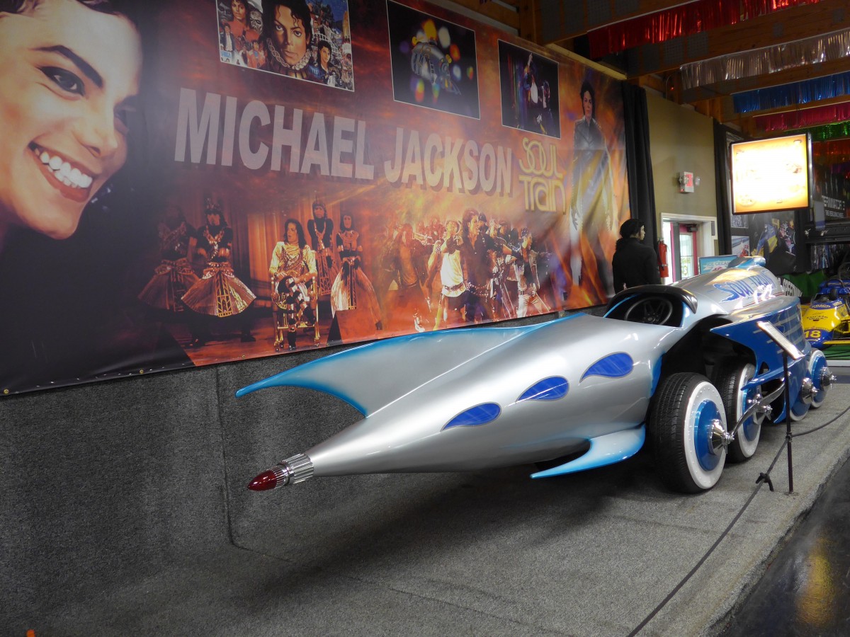 (152'445) - Chrysler Soul Train - von  Michael Jackson  am 9. Juli 2014 in Volo, Auto Museum