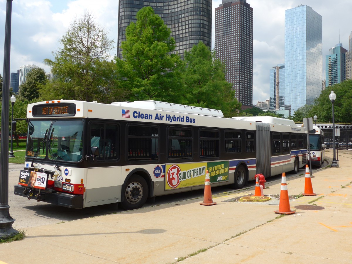 (153'100) - CTA Chicago - Nr. 4129/M 172'996 - New Flyer am 18. Juli 2014 in Chicago, Navy Pier