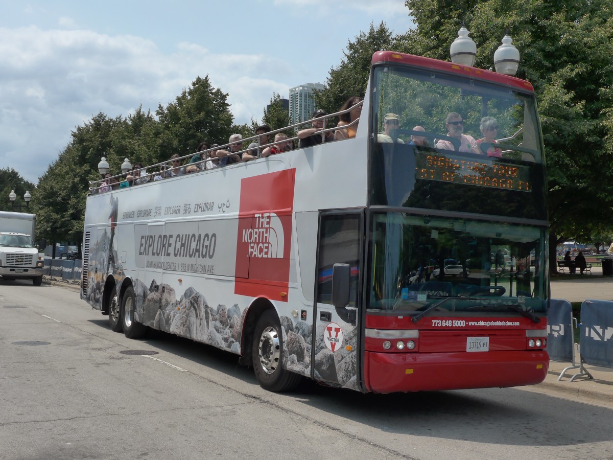 (153'128) - Trolley&Double Decker, Chicago - 13'719 PT - ??? am 18. Juli 2014 in Chicago, Navy Pier