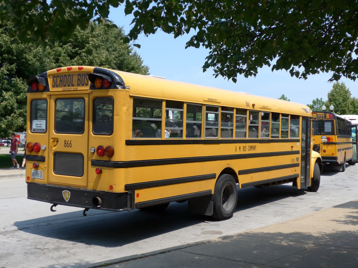 (153'223) - A. M. Bus, Chicago - Nr. 866/65'978 SB - International am 18. Juli 2014 in Chicago, Navy Pier