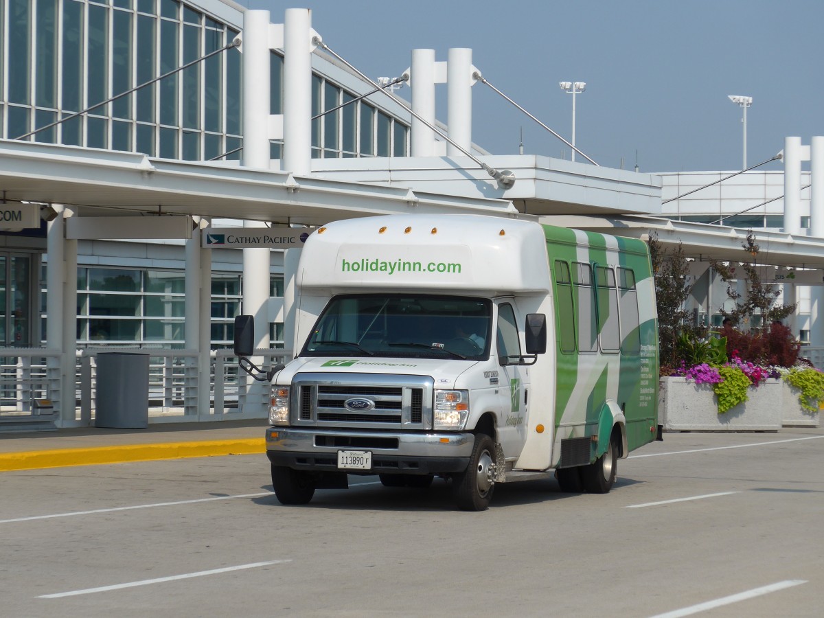 (153'320) - Holiday Inn, Chicago - Nr. 4/113'890 F - Ford am 20. Juli 2014 in Chicago, Airport O'Hare