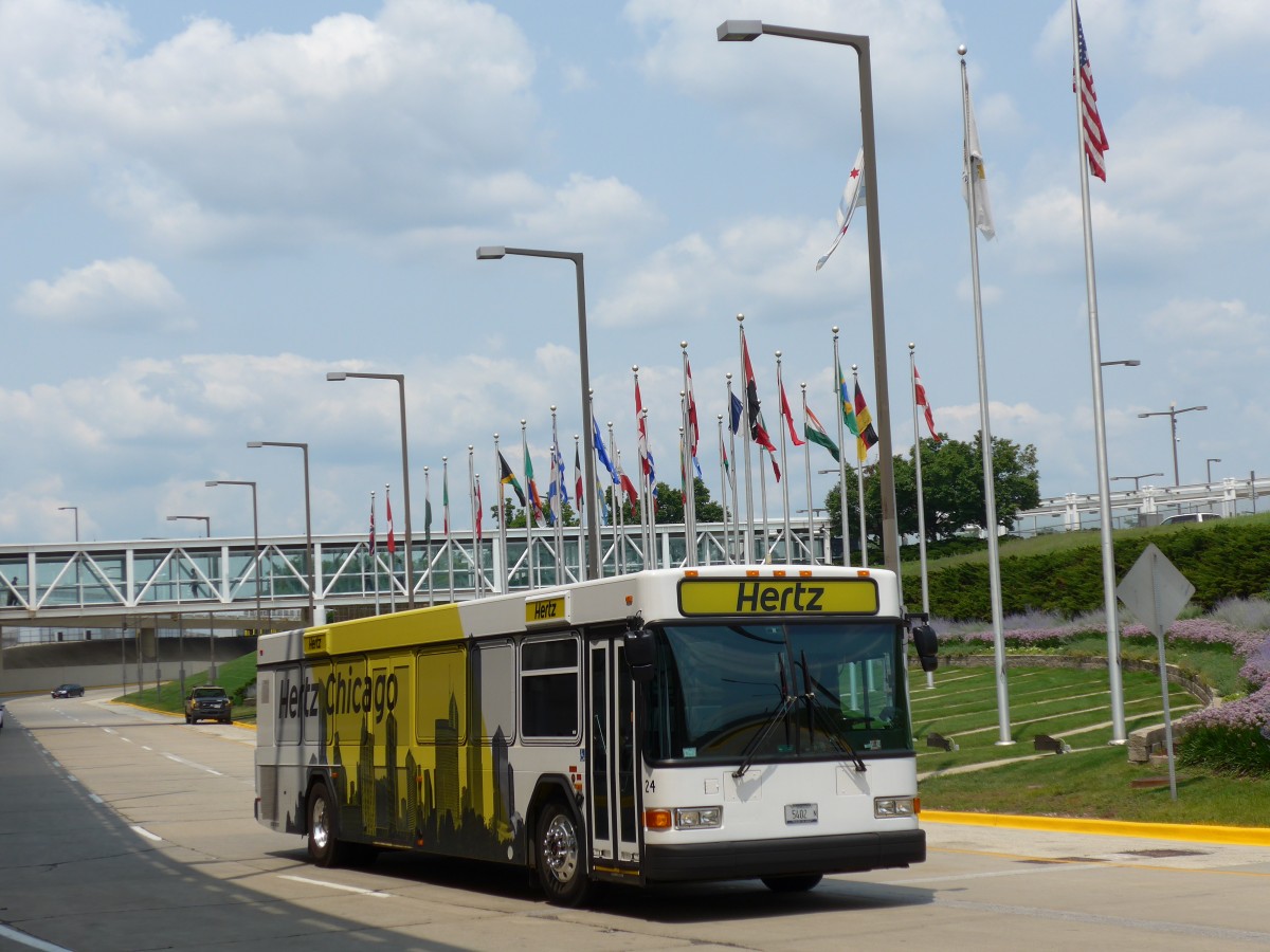 (153'400) - Hertz, Chicago - Nr. 24/5402 N - Gillig am 20. Juli 2014 in Chicago, Airport O'Hare