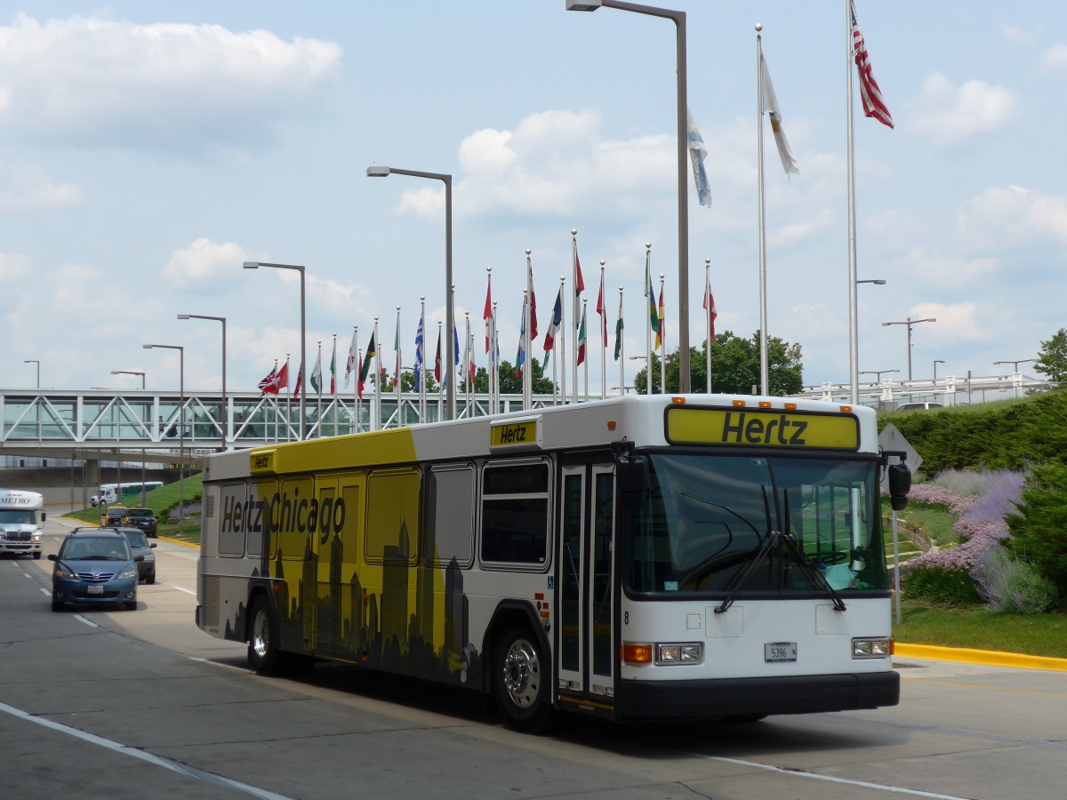 (153'413) - Hertz, Chicago - Nr. 8/5396 N - Gillig am 20. Juli 2014 in Chicago, Airport O'Hare