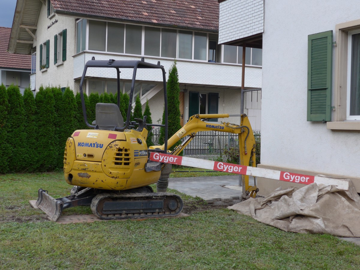 (153'670) - Komatsu-Baumaschine am 5. August 2014 in Thun-Lerchenfeld