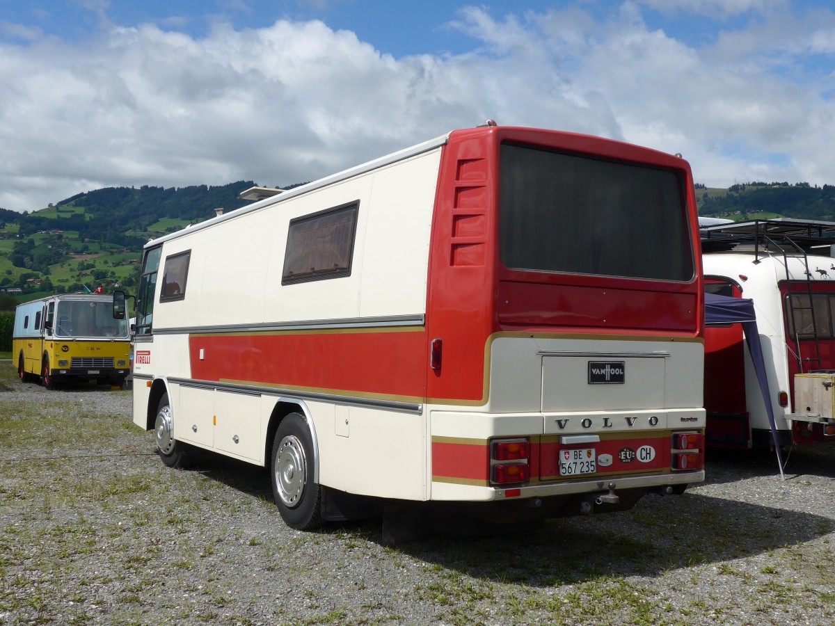 (153'803) - Schweizer, Steffisburg - BE 567'235 - Volvo/Van Hool am 16. August 2014 in Altsttten, Allmendplatz