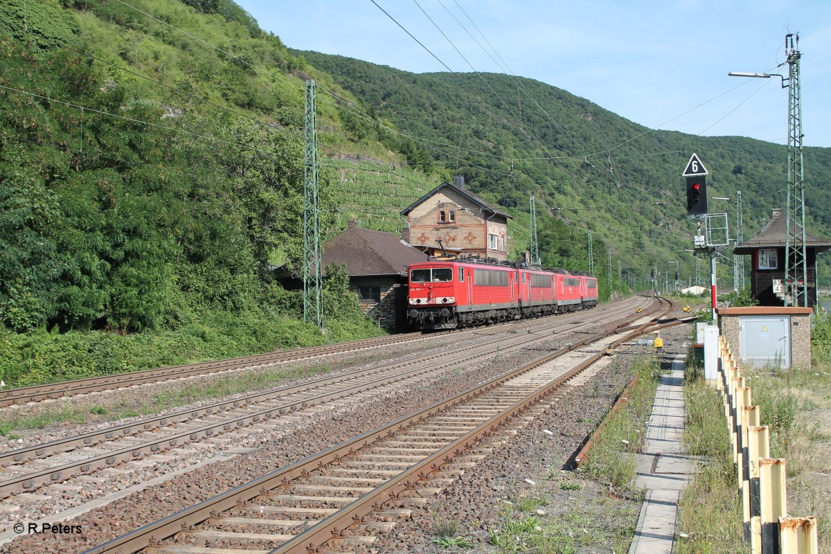 155 015-1 überführt 197-7,151 032 und 155 138 bei Kaub in Richtung Koblenz. 18.07.14