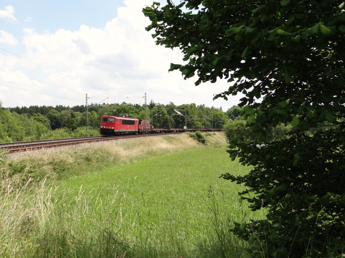 155 206 ist am 18.06.14 mit einem Frankenwaldumleiter in Oberjößnitz zusehen.