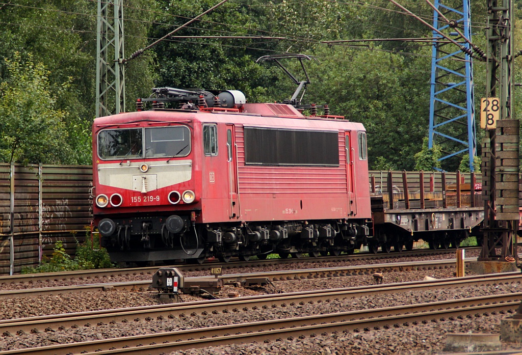 155 219-9 hatte ganz schön zu kämpfen mit dem 10 Wagen Stahlbrammenzug. HH-Harburg 07.09.12