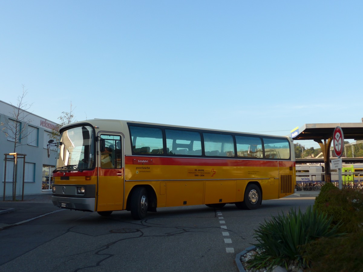 (155'404) - Buzzi, Bern - BE 910'789 - Mercedes (ex Mattli, Wassen) am 27. September 2014 beim Bahnhof Burgdorf