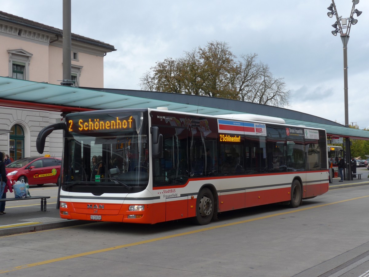 (155'946) - PostAuto Ostschweiz - TG 158'096 - MAN am 22. Oktober 2014 beim Bahnhof Frauenfeld