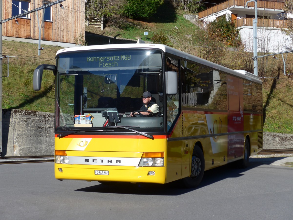 (156'344) - PostAuto Wallis - VS 245'885 - Setra am 31. Oktober 2014 beim Bahnhof Fiesch