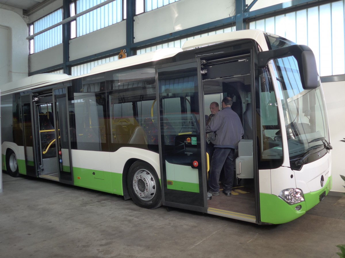 (156'429) - transN, La Chaux-de-Fonds - Nr. 411 - Mercedes am 7. November 2014 in Kloten, EvoBus